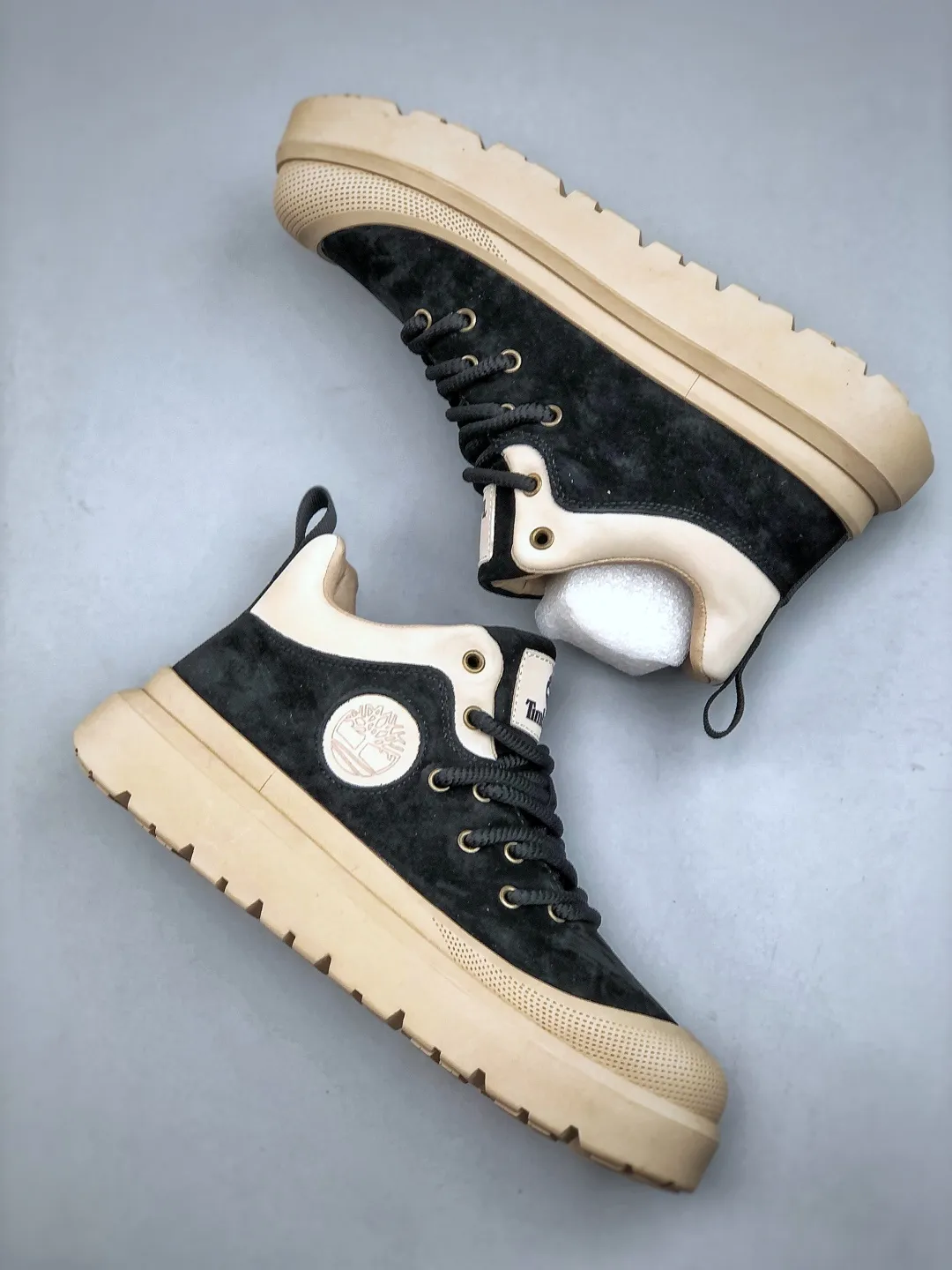 💰520 supports store G 2025 autumn and winter Timberland Timberland/Timberland classic high-top casual men's shoes, newly upgraded, Guangdong factory quality, original box and original packaging, the fabric is made of Italian top frosted cowhide, with anti-odor and anti-corrosion genuine leather latex insoles, giving you a perfect wearing experience. High-quality and durable, a must-have for men. Specialized in not looking handsome. High-quality, first-class foot feel. Exclusive supply. Size: 39-44 (standard size)